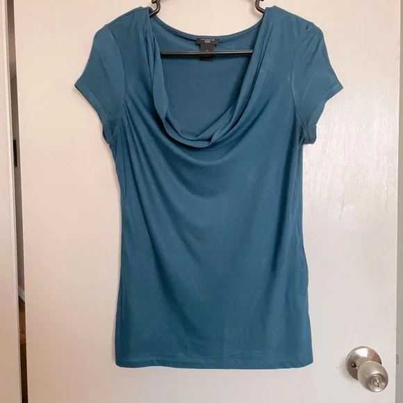 Ann Taylor Scoop Neck Top - Size S Petite - Picture 2 of 11
